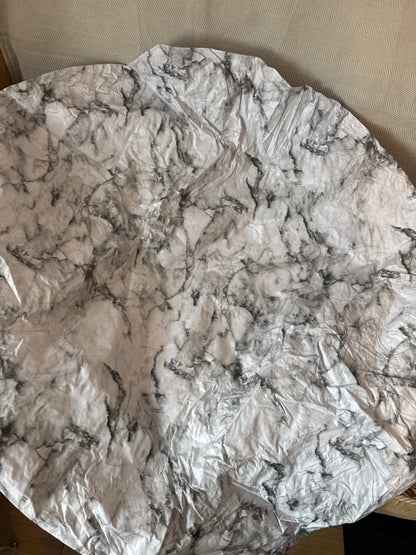 GRISHA Waterproof Round Tablecloth,Elastic Edged Fitted,Oilcloth,PVC,Wipeable,Outdoor circular plastic cover. (Grey Marble, 114x142cm)