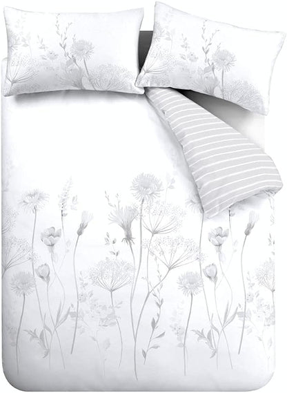 Catherine Lansfield Meadowsweet Floral Reversible Super King Duvet Cover Set with Pillowcases White