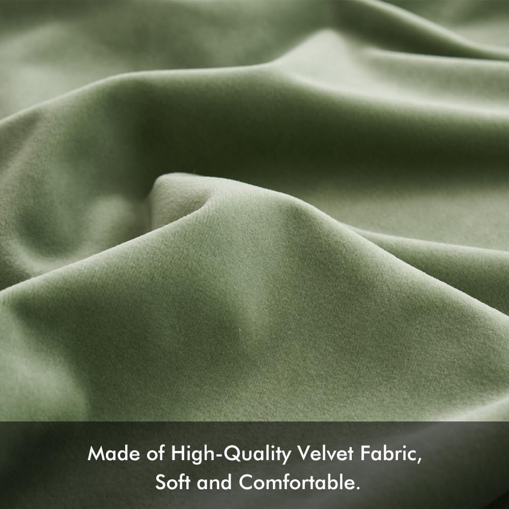 MIULEE Velvet Cushion Covers 45 x 45 Green Sofa Cushions 2 Pieces