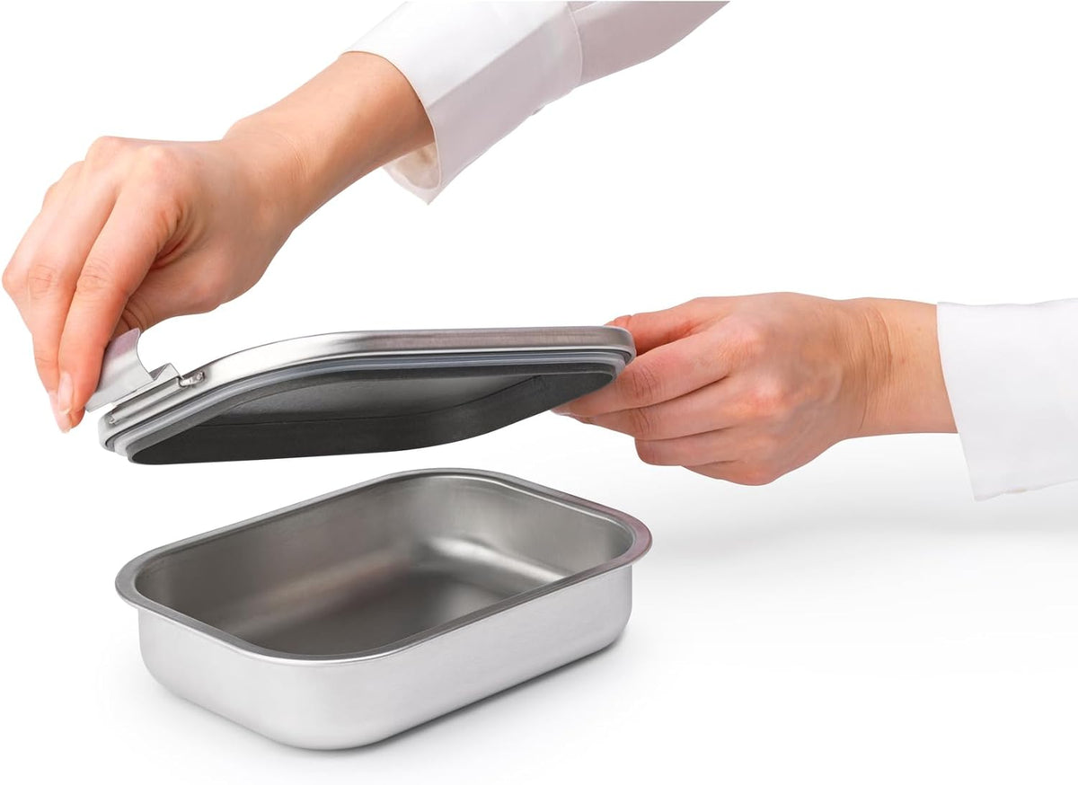 Brabantia - Make & Take Lunch Box with Adjustable Divider, Durable and Sustainable Design Sandwiches, Wraps, and Snacks - Matt Steel, Medium