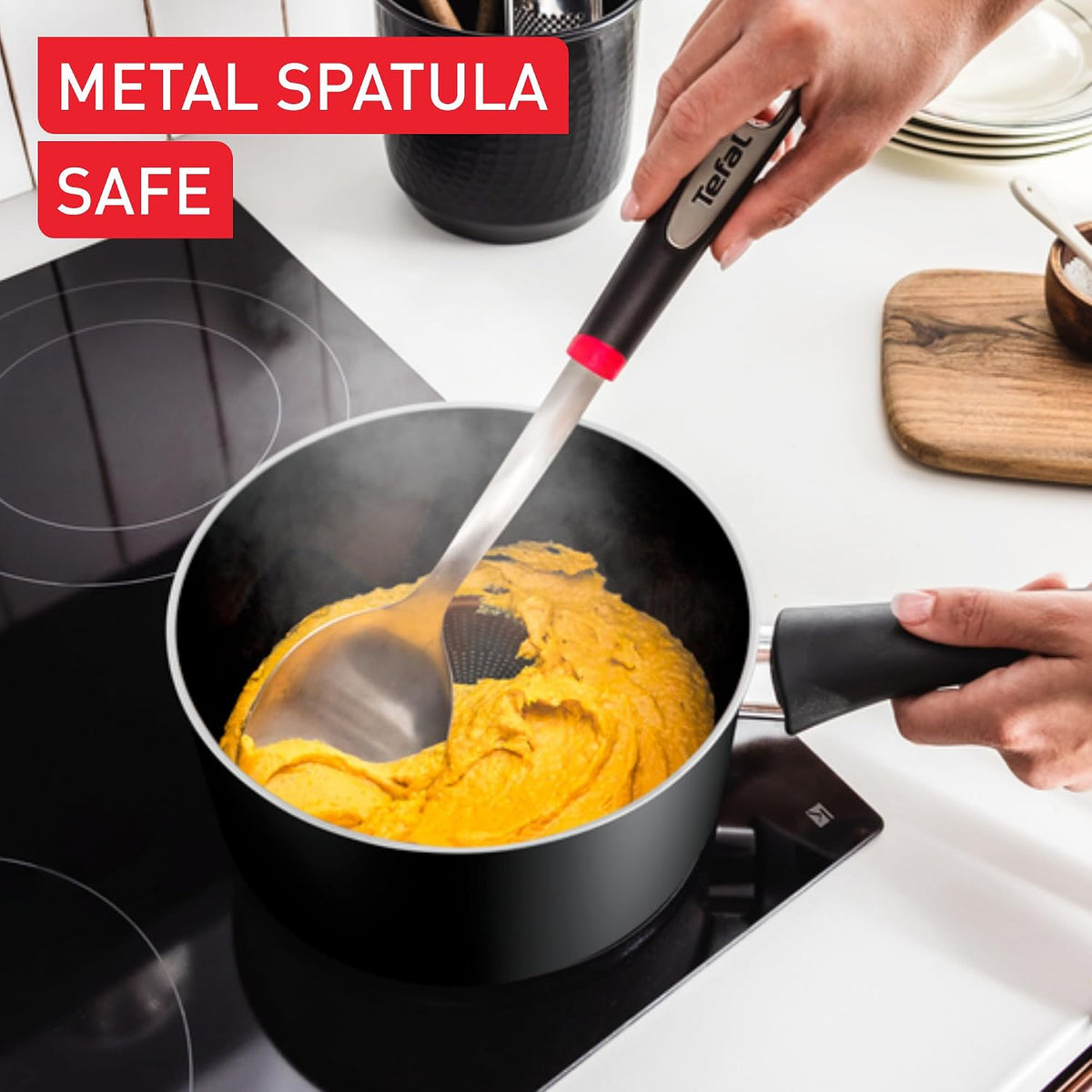 Tefal Titanium Essential Non-Stick Saucepan 18 cm with Lid