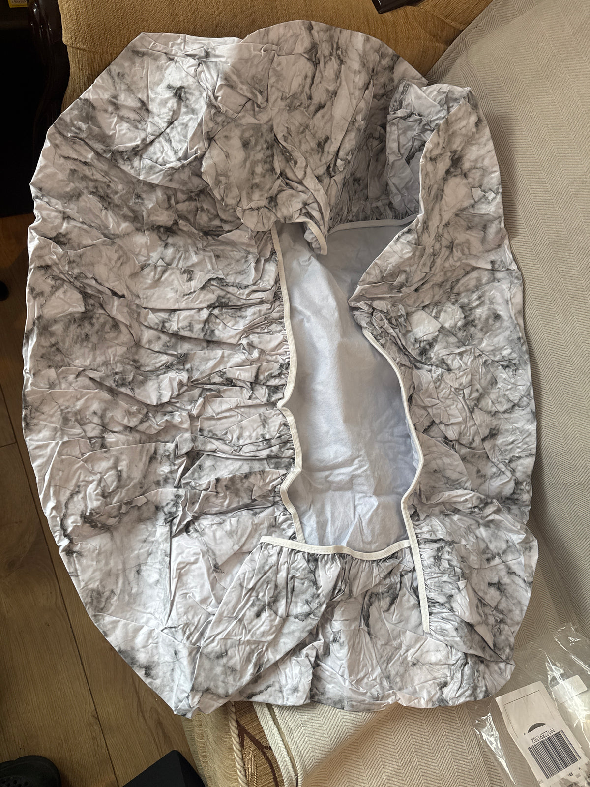 GRISHA Waterproof Round Tablecloth,Elastic Edged Fitted,Oilcloth,PVC,Wipeable,Outdoor circular plastic cover. (Grey Marble, 114x142cm)