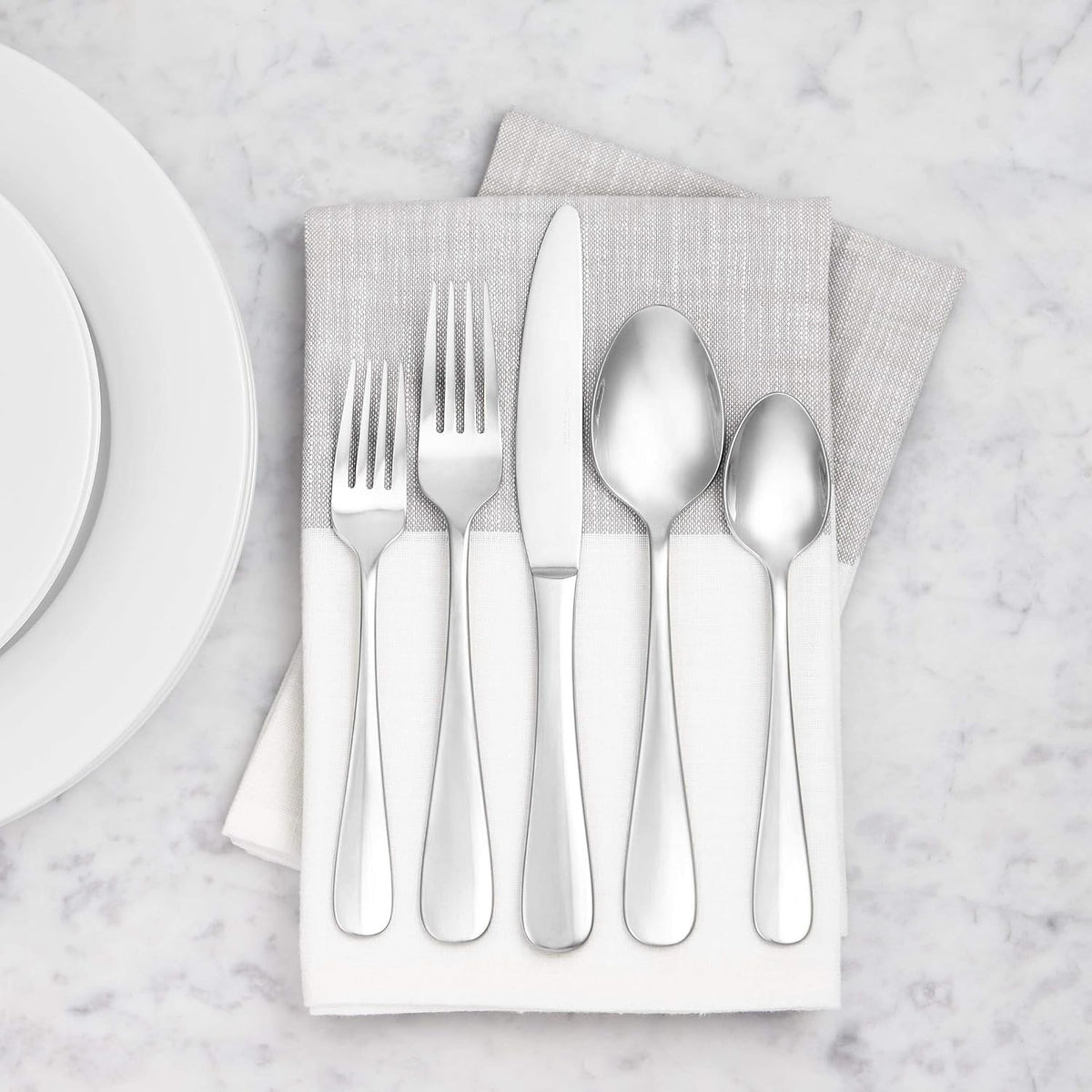 Amazon Basics Stainless Steel Dinner Forks with Round Edge, Dishwasher Safe, Pack of 12, Silver