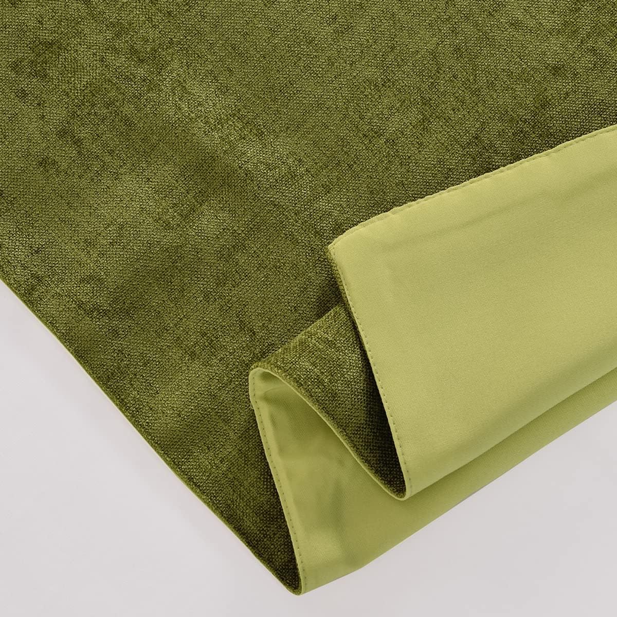 AMBERIS Bed Runner Green, Chenille Soft No Fading Modern Bed Scarf (Pillowcases sold separately)