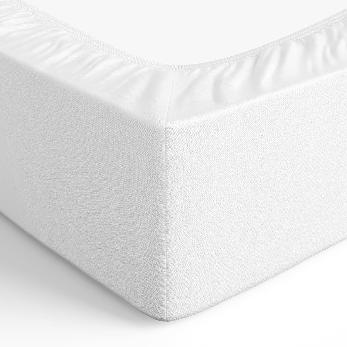 Amazon Basics Soft Microfibre Single Fitted Sheet with 30 cm Deep Pocket, 90 x 190 cm, White