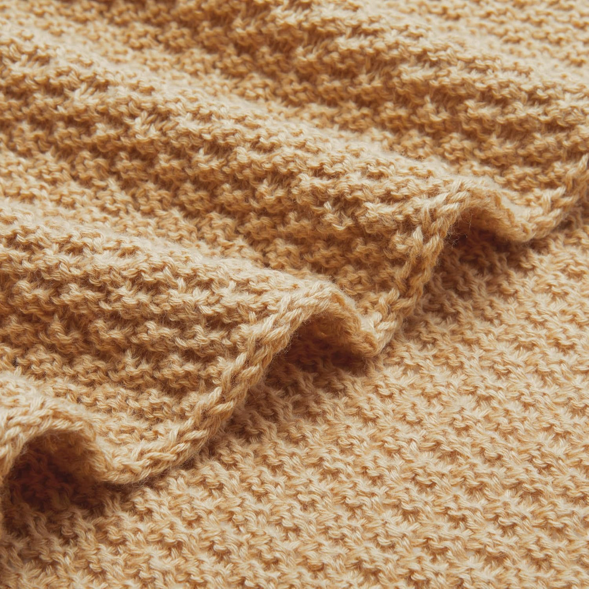 Amazon Basics Knitted Sofa Throw Blanket, Soft Bed Throw for Room Décor, 127 x 152 cm, Sand