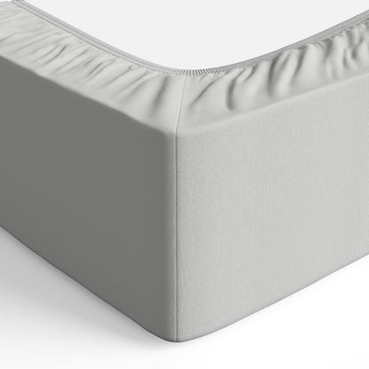 Amazon Basics Bedding Soft Microfibre Fitted Sheet with 12 inch (30 cm) Deep Pocket, 140 x 200 cm, Light Grey