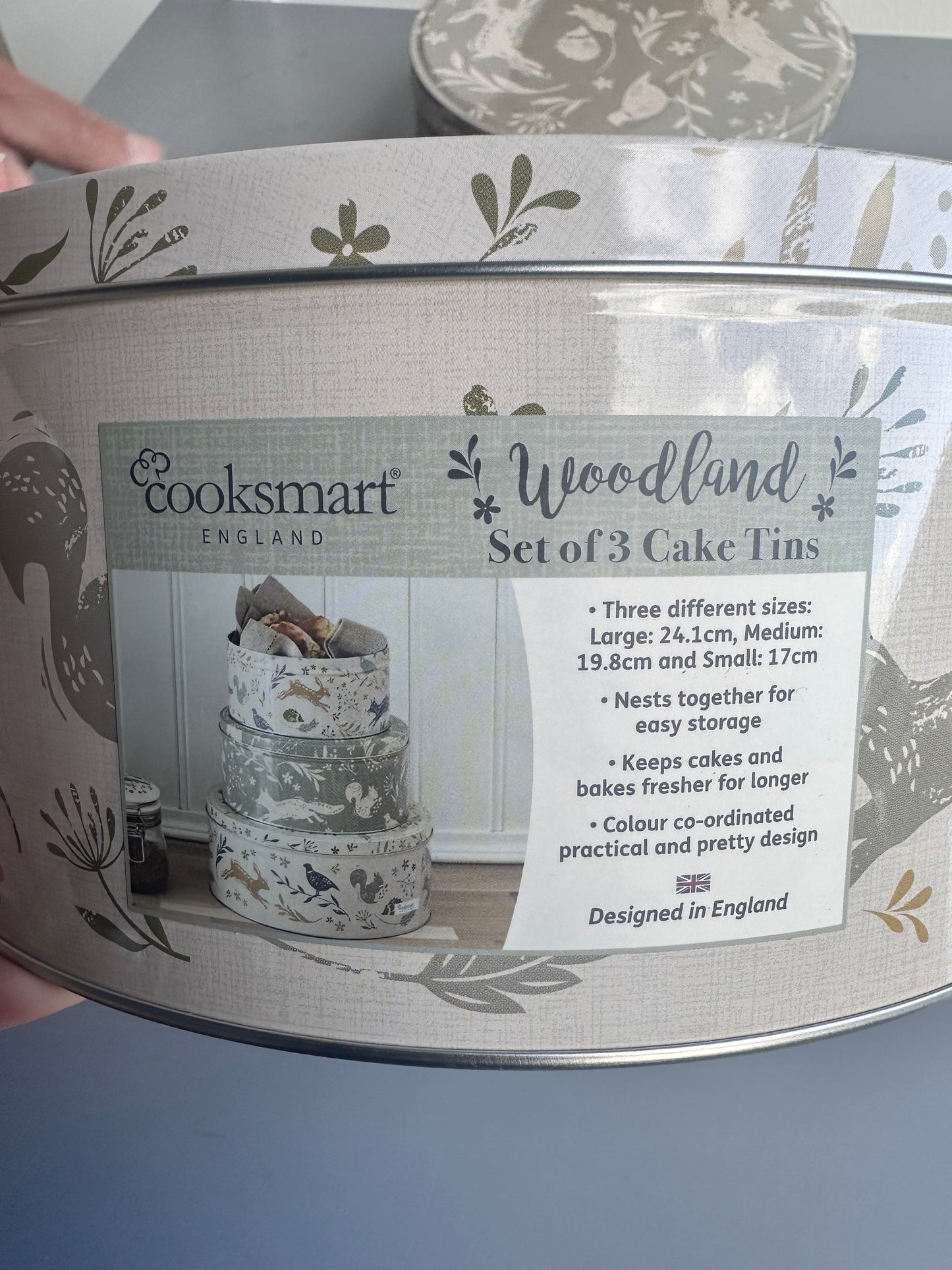 Cooksmart England Set of 3 Cake Storage Tins | Cake Tin/Biscuit Tin Available as Square Storage Tin or as Round Storage Tin (Woodland)