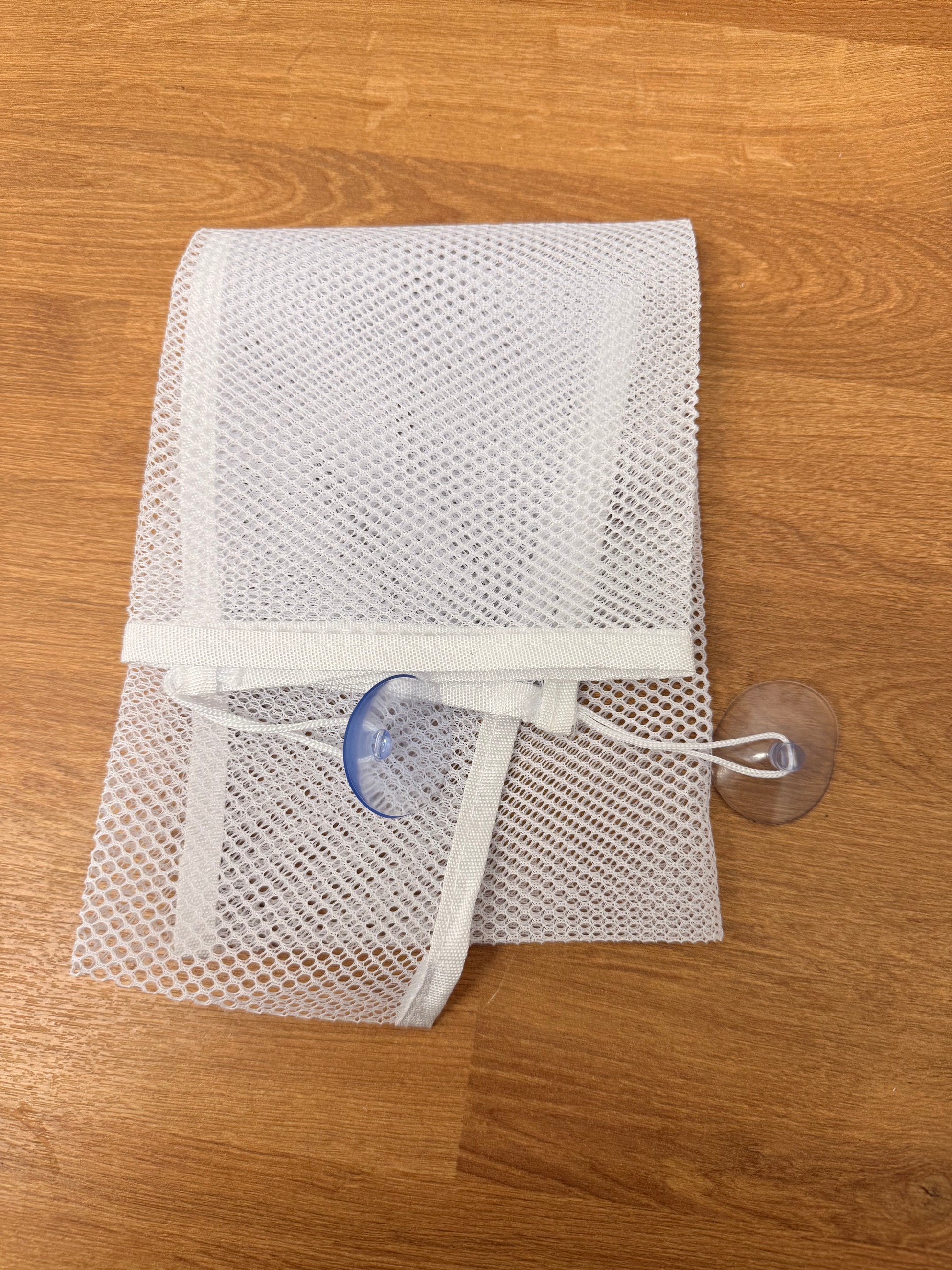 Bath Toy Net Storage,1pcs Bath Net,Fold-Able Bath Toy Storage Net with 2 Suction Hooks,Baby Kids Bath Net Quick Dryin Bath Toy Bag Net for Mesh Bath,Keep Bathtub Water Mold Free Neat and Tidy.