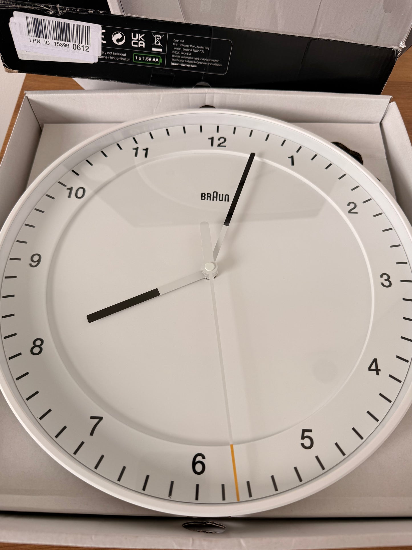 Braun Classic Large Analogue Wall Clock with Silent Sweep Movement, Easy To Read, 30cm Diameter in White, model BC17W.