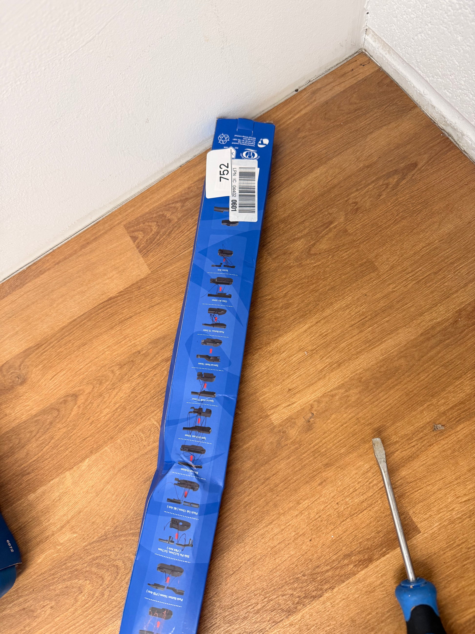 Quinton Hazell Aeroflex Multi-Fit Flat 22 inches Car Windscreen Wiper Blade